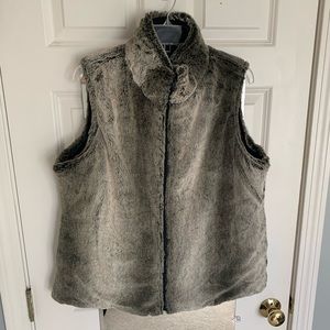 Reversible Black and Faux Fur Vest